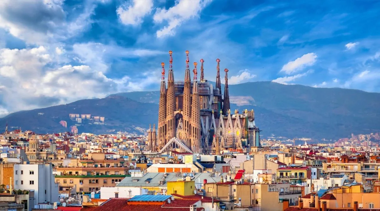 Barcelona waterkant en stad