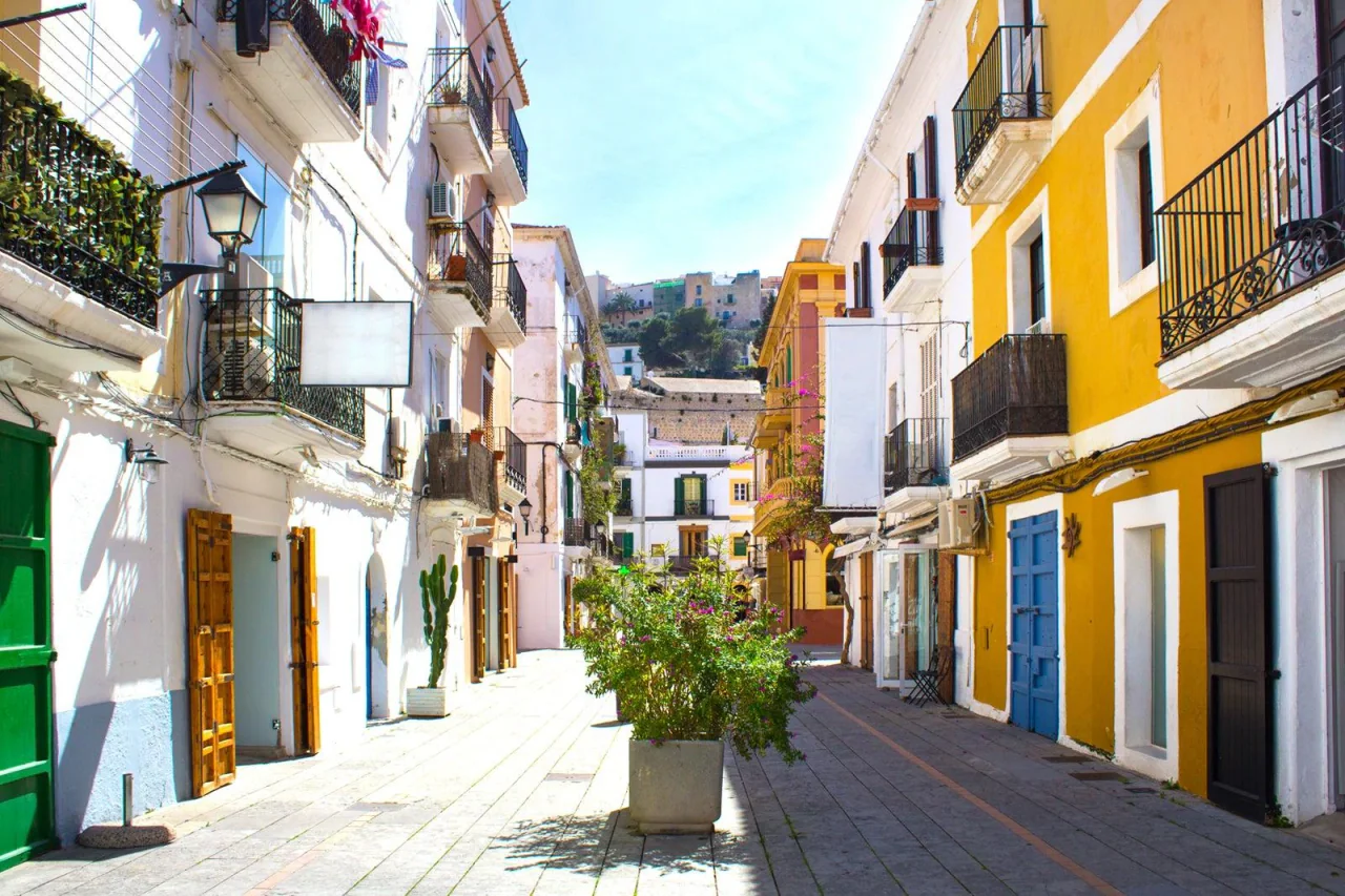 Ibiza haven en oude stad