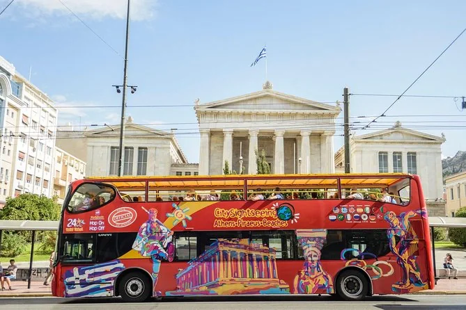 Piraeus waterkant, jachthavens en trekpleisters