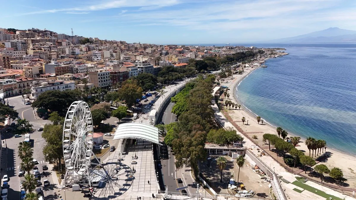 Reggio Calabria waterkant, museum en trekpleisters