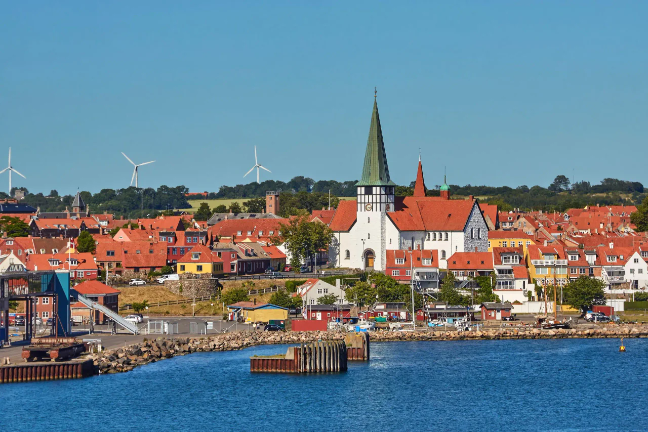 Oude stad van Rønne, de kust van Bornholm en bezienswaardigheden op het eiland