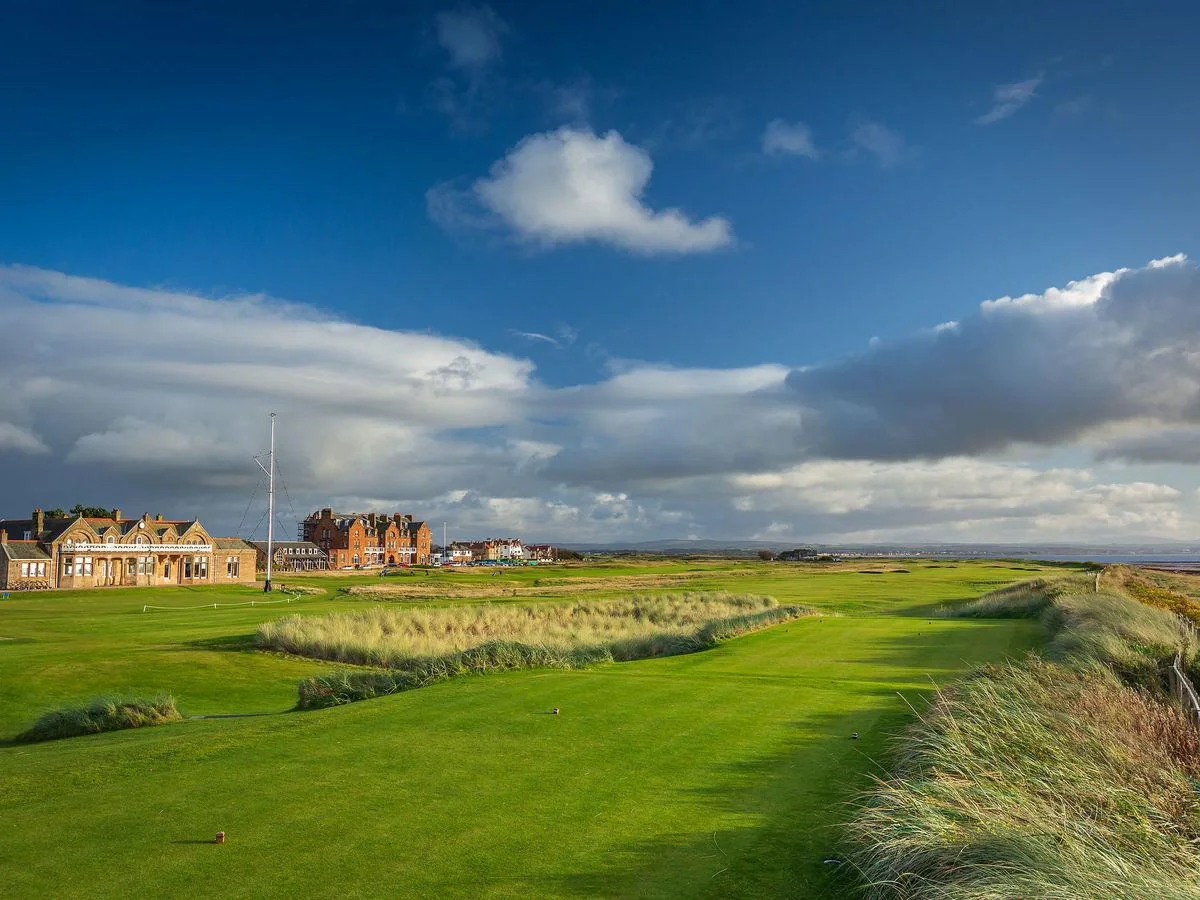 Troon strand, golf verbindingen en Ayrshire trekpleisters