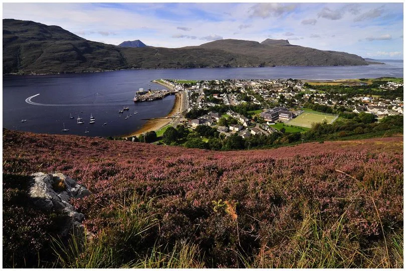 Ullapool haven, Hoogland bergen en trekpleisters