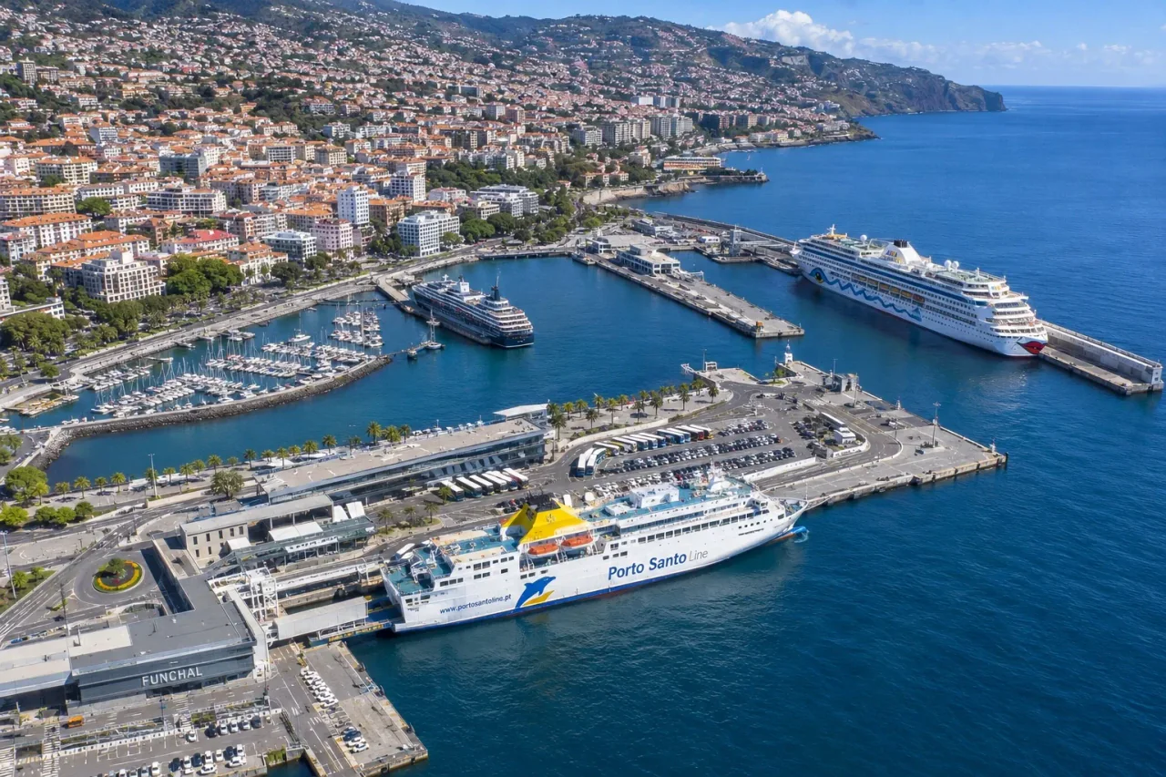 Haven van Funchal passagiersveerbootzone op Madeira